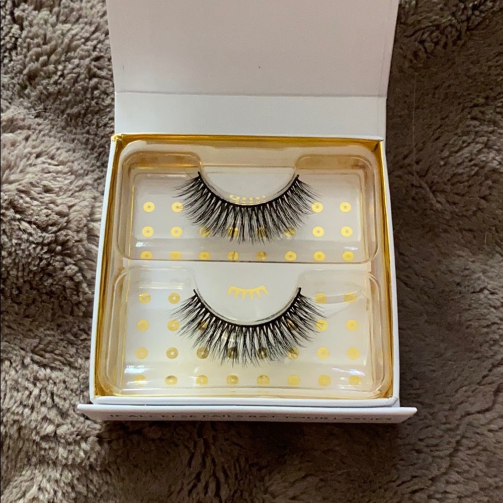 New Never Used Battington Lashed